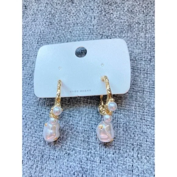 Gold Tone Irregular Hoop Earrings with Baroque imitation Pearl and Pearl Accents - Picture 5 of 8